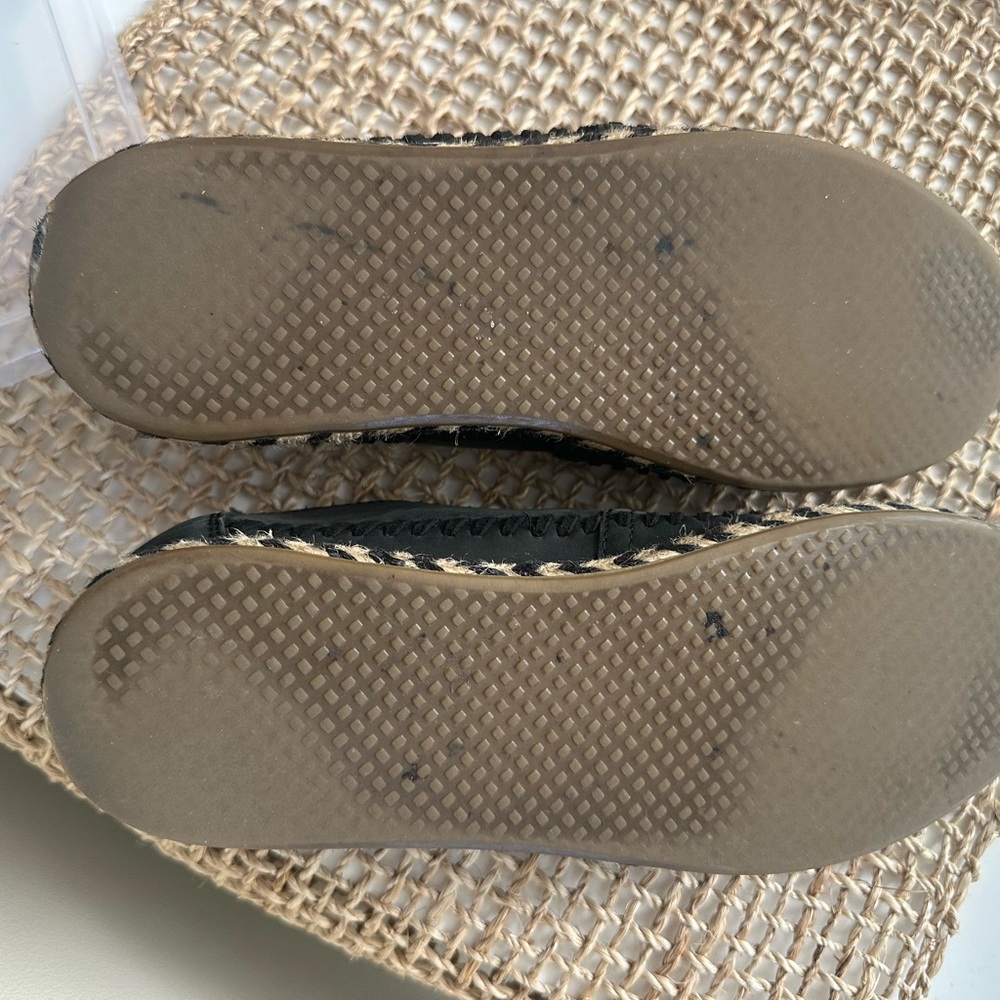Toms - Picture 4 of 4
